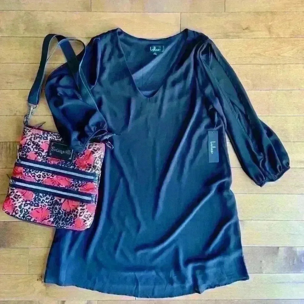 Lulus | NWT long sleeve shift dress size small